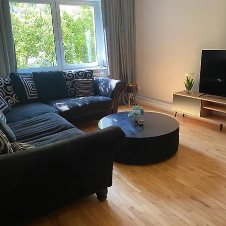 Bajeczne Orlowo * غدينيا